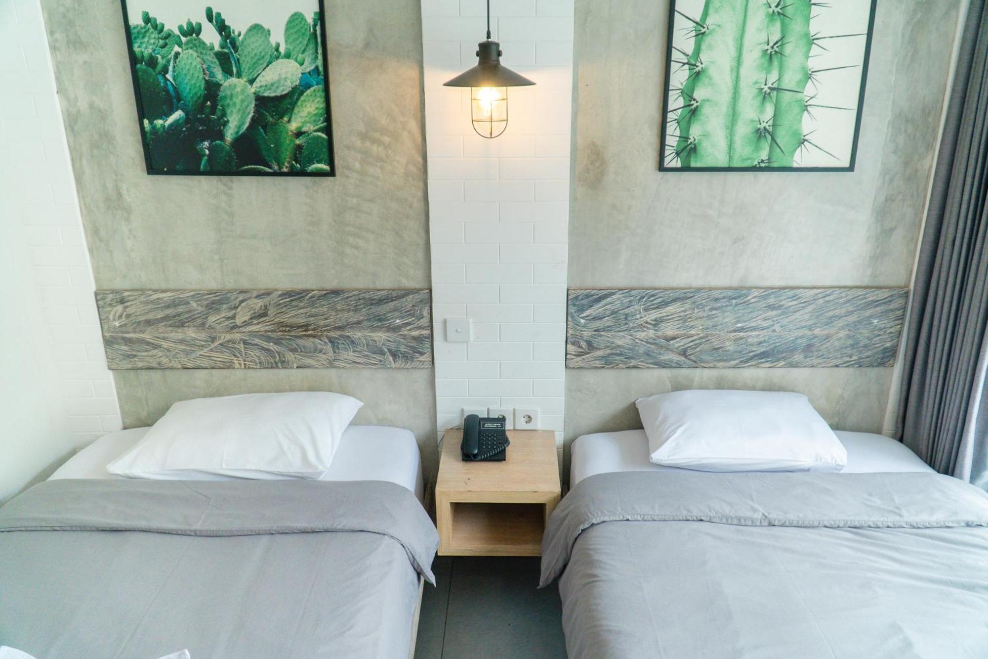 เจมินี ตาร์ โฮเต็ล Hotel กูตา ภายนอก รูปภาพ